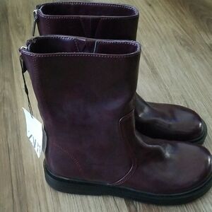 Zara Ankle Boot With Track Sole Beautiful❣